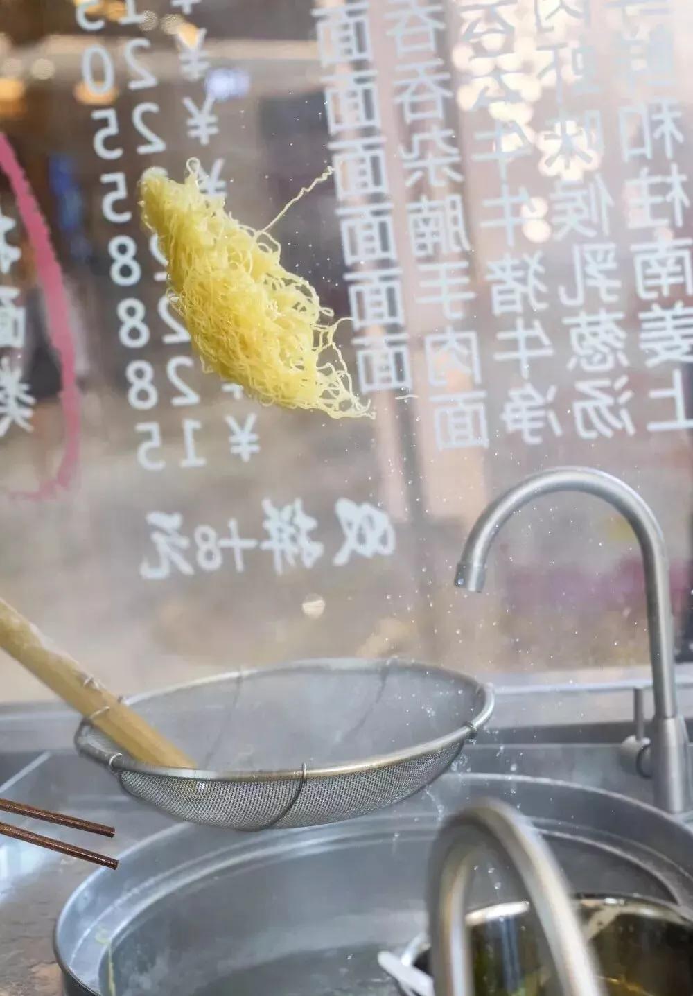 广州的云吞汤底,广州的好吃的面馆