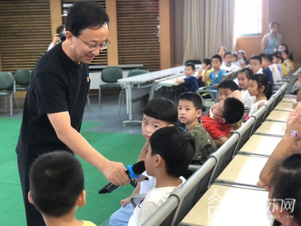 你好一年级萌娃初报到,你好一年级开场视频