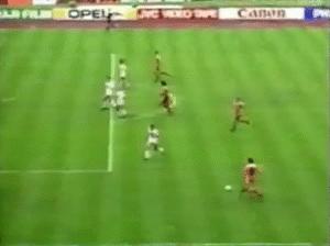 马克范巴斯滕,米兰荷兰三剑客之范巴斯滕