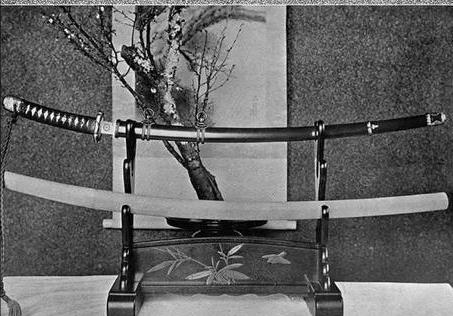 楚云飞为什么送李云龙勃朗宁手枪,楚云飞送给李云龙的勃朗宁好吗