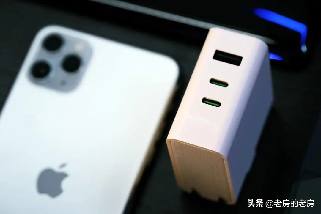 手机有哪些不可缺少的配件,能够提升手机使用感受的配件