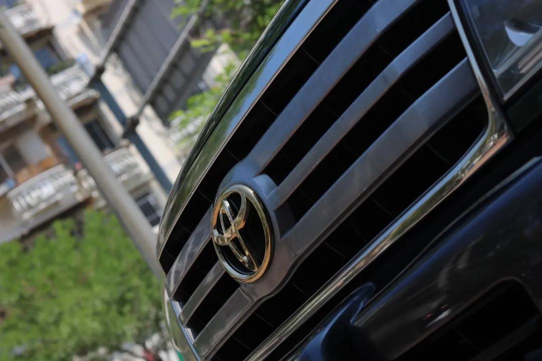 怪兽车翻新视频,怪兽搞老车