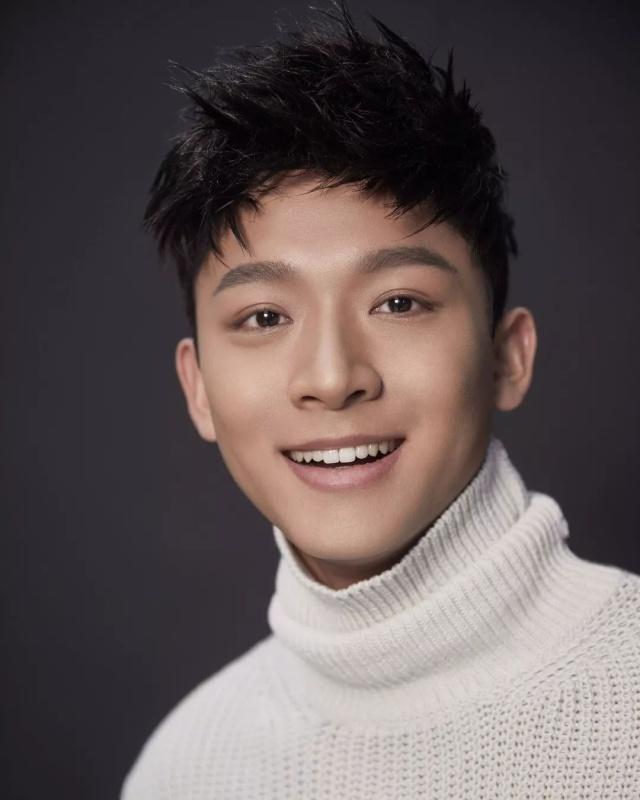 眼神清澈楚楚动人,眼神清澈国风美少年