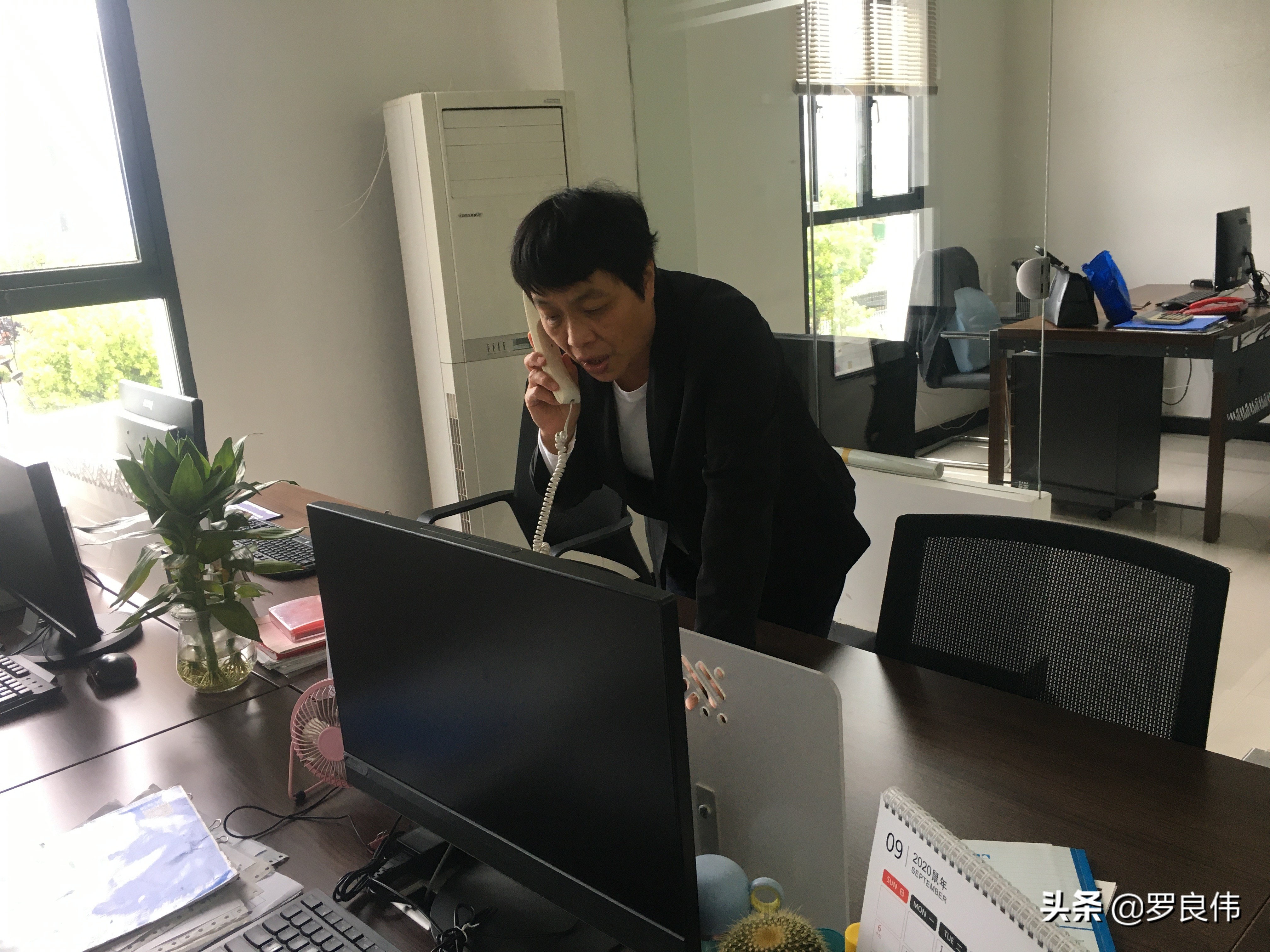 妻子离家出走八年寻情记,8年前妻子离家出走