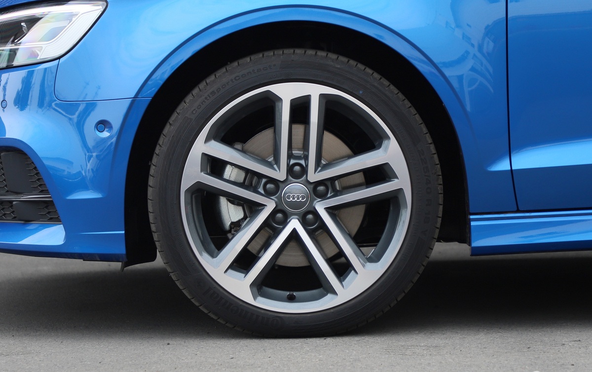 奥迪下一代四座敞篷,奥迪车系大全敞篷跑车2门