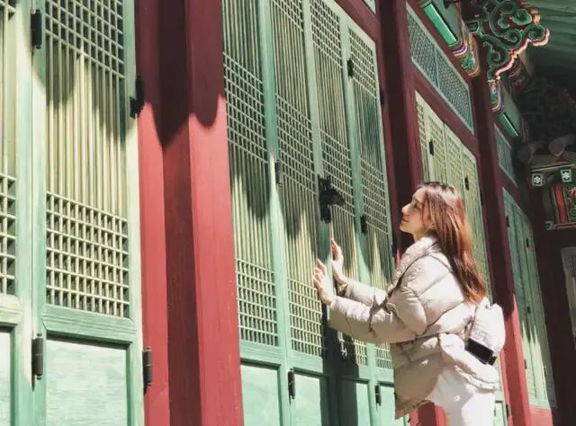 马凡舒首次主持天下足球,央视足球主持马凡舒