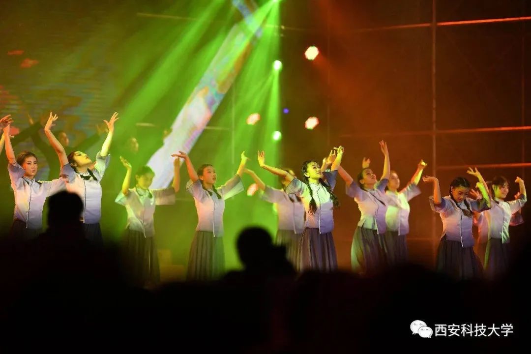 当遇上凡尔赛,当凡尔赛遇上凡尔赛