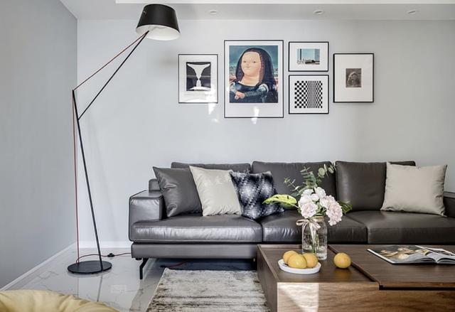 电视墙加长悬空一半,背景墙延长到阳台效果图