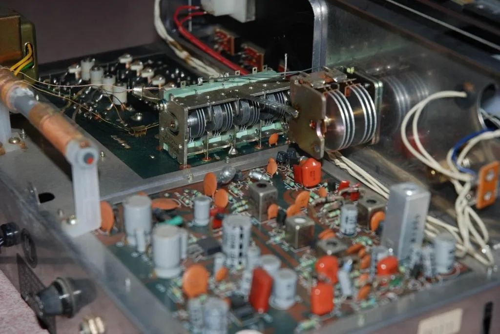 老物件翻新收音机,老电子管收音机翻新视频