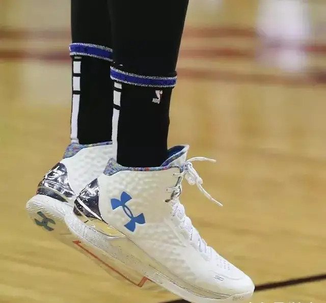 伦纳德猛龙总冠军球鞋,猛龙总冠军的意义