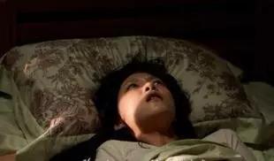 一天接客8次?中国女孩被骗去国外留学,却被卖到按摩馆成*奴性**