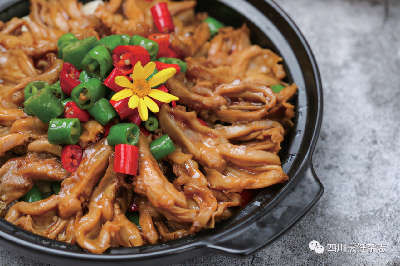 恋上鸭掌，魅力牛牛，西柠菊花鱼，香麻河虾，韭菜螺肉...简单烹饪，好味天成