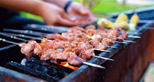 今夕有你丨99元双人票限时抢！免费写真、缘分墙、潮人趴…七夕来狂欢水世界占领你的主场