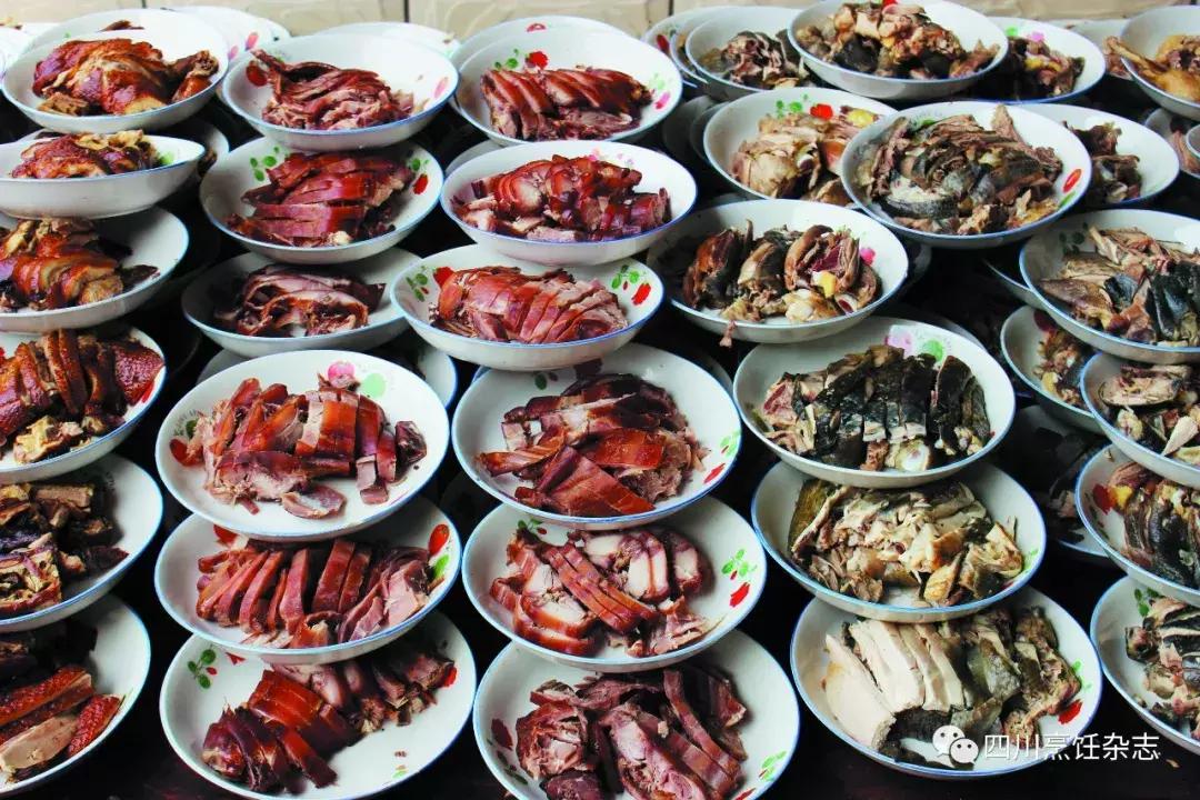 辣椒红油如何炼制,四川泸州古蔺的油辣椒怎么做