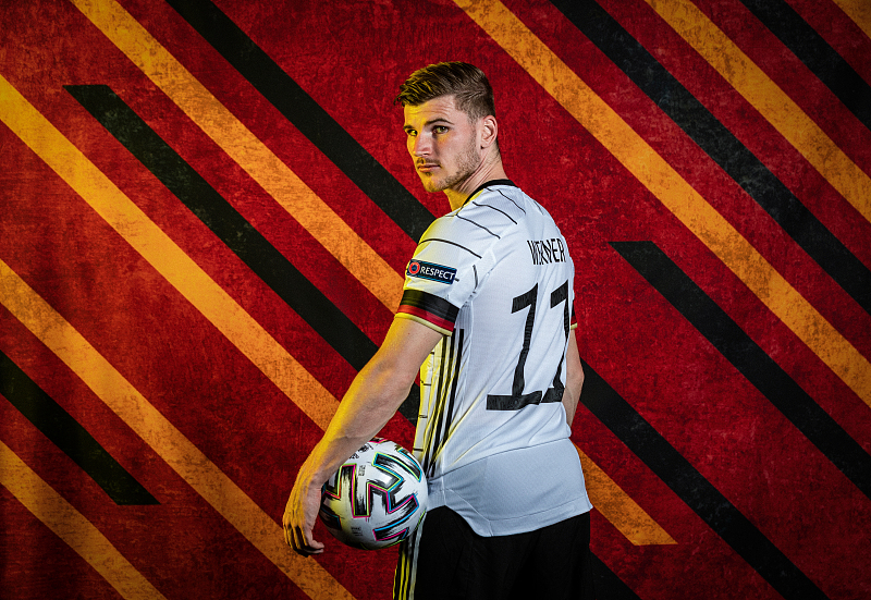 德国欧洲杯2004出局,欧洲杯德国战车出局