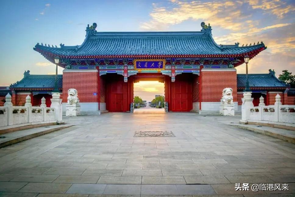 上海有值得一逛的大学吗,上海各大学最适合参观的校区