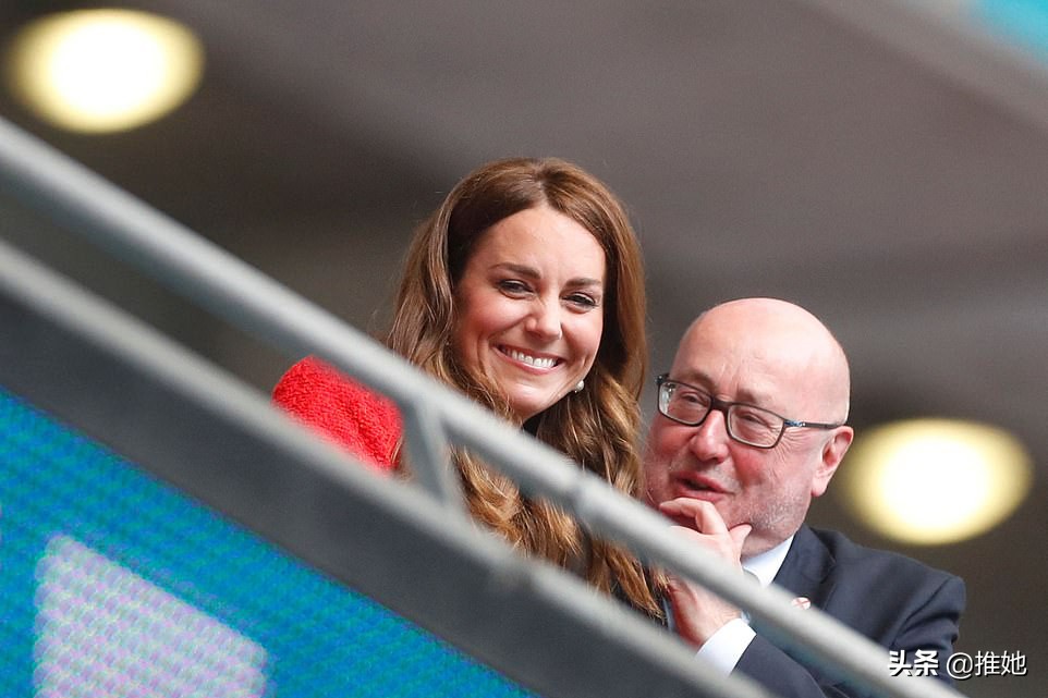 乔治王子英格兰队,皇家吉祥物