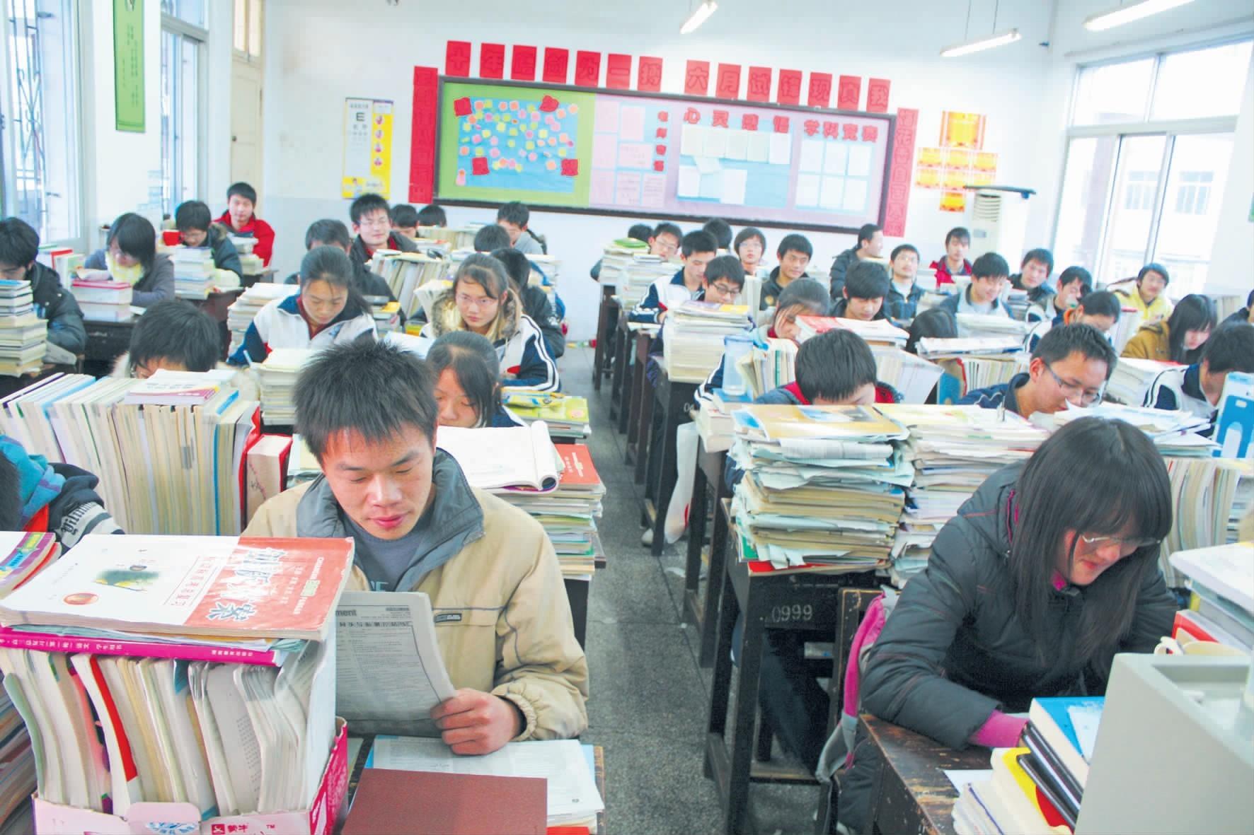 成人高考选大专学校好过吗,高考考不好读哪些好点的大专可以