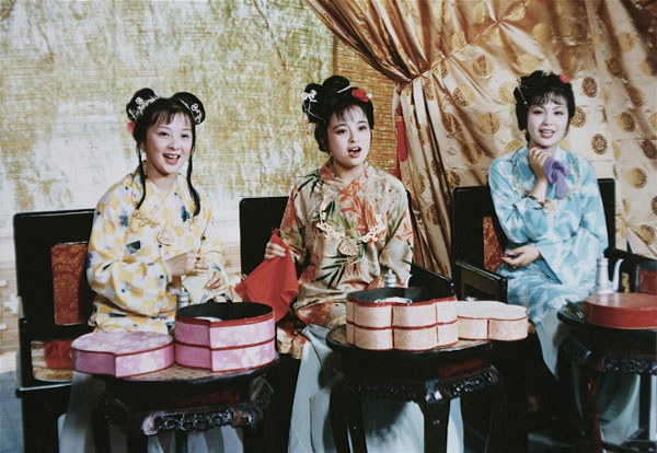 红楼梦里死得最惨的女人,红楼梦谁被丈夫虐待致死