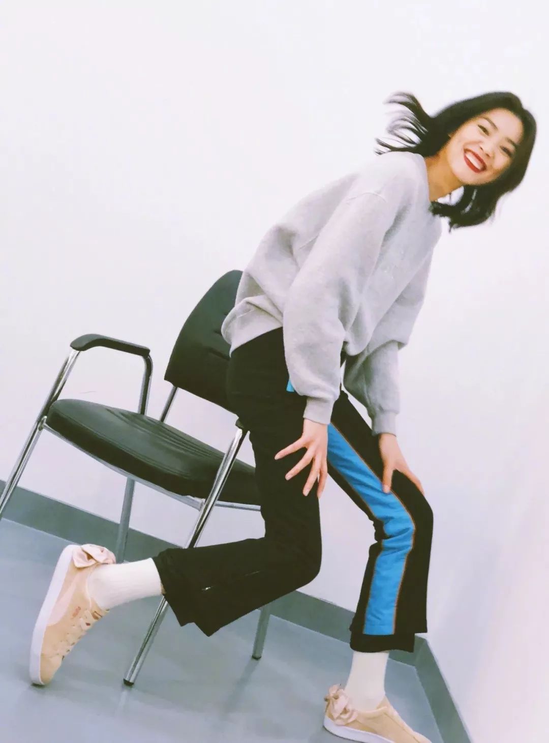 杨幂的经典穿法你学会了吗,杨幂袜子穿搭