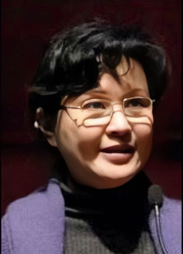 方舒年轻时候的短发,方舒最好看