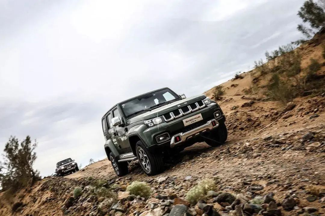 配8at的suv落地15万左右的,15万8at的suv