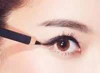 美瞳线针头粗的好还是细的好,美瞳线太细有必要加粗吗