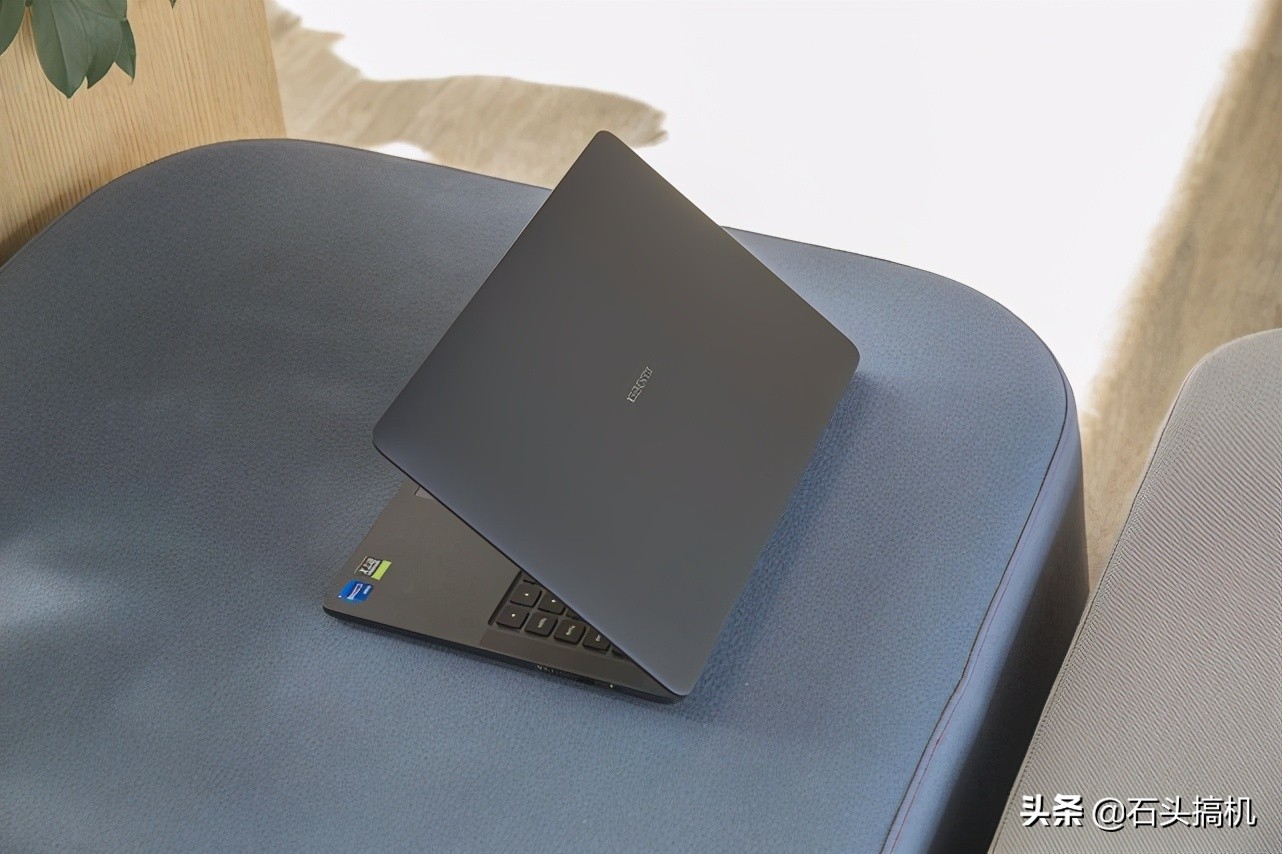 小米笔记本12.5寸新款有哪些升级,小米即将发布笔记本3050ti