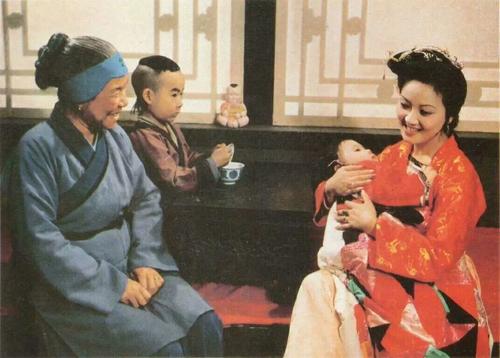 职场红楼梦：公关大咖刘姥姥的“降维战略”教你如何运营高端人脉