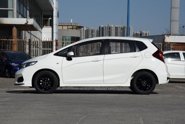 买飞度的什么心态,大众polo与飞度优缺点