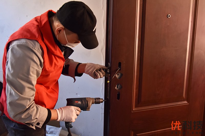 小米智能门锁e和1s哪个值得入手,小米智能门锁标准版和1s的区别