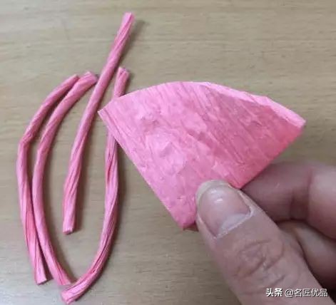 母亲节手工康乃馨简单又漂亮,母亲节适合给妈妈做的康乃馨手工