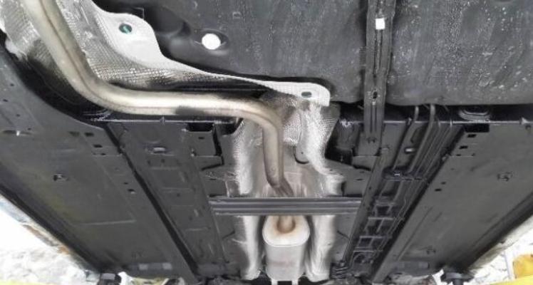 底盘装甲和黄油哪个防锈效果好,底盘装甲跟底盘防锈有什么区别