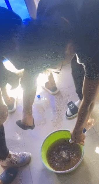 中学生体育失误搞笑集锦,搞笑视频体育精彩瞬间