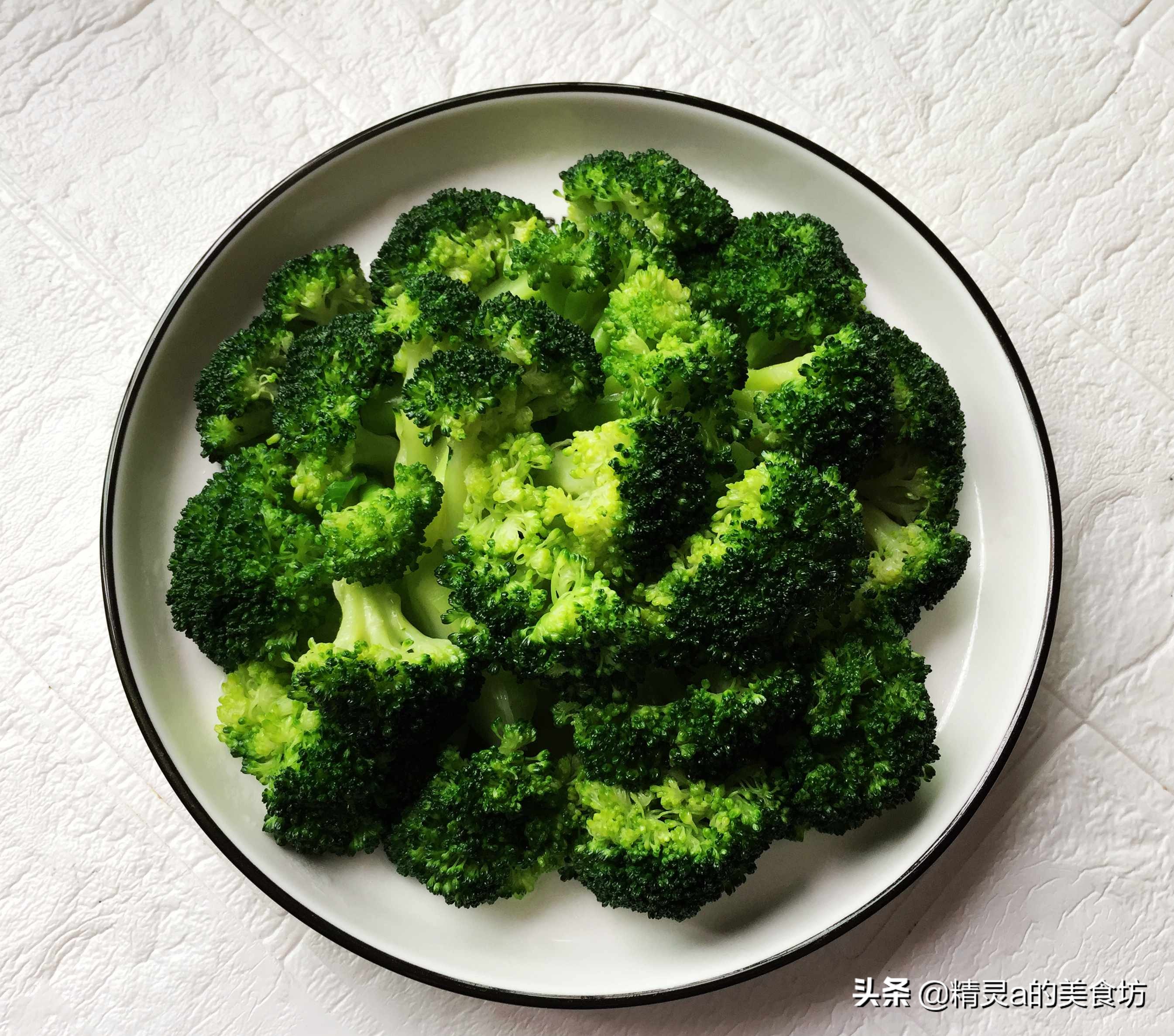 西兰花怎么炒才能脆爽,西兰花洗净只需这一招