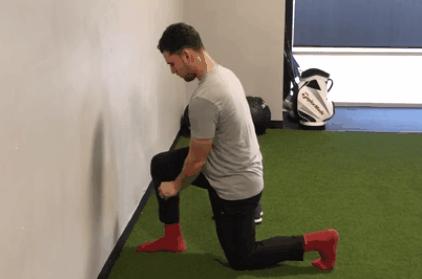 膝内扣和小腿外翻先纠正哪个,膝内扣膝盖外翻