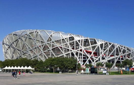 23亿建鸟巢12年后续,34亿建造鸟巢还能用吗