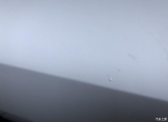 车身被人用钉子划伤怎么处理,车身被划伤怎么修复