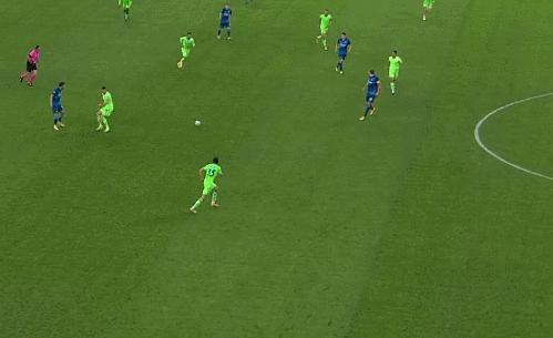 欧冠1-1，拉齐奥苦战俄罗斯劲旅！32岁福将扳平，教练都急了