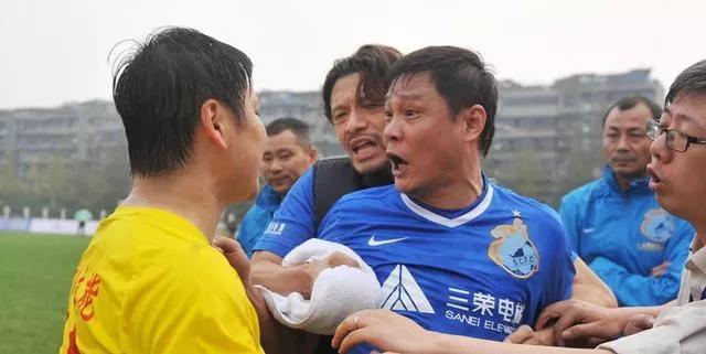 足球名宿范志毅,范志毅踢球游戏