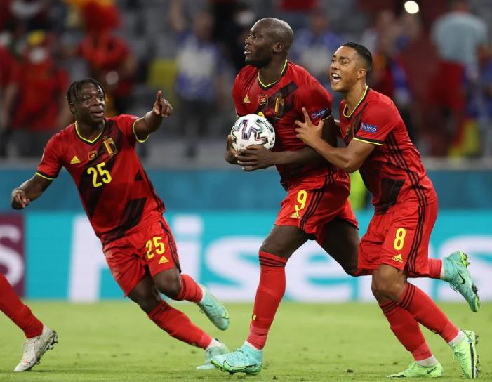 第六届世界杯夺冠,六连胜拿下世界杯冠军