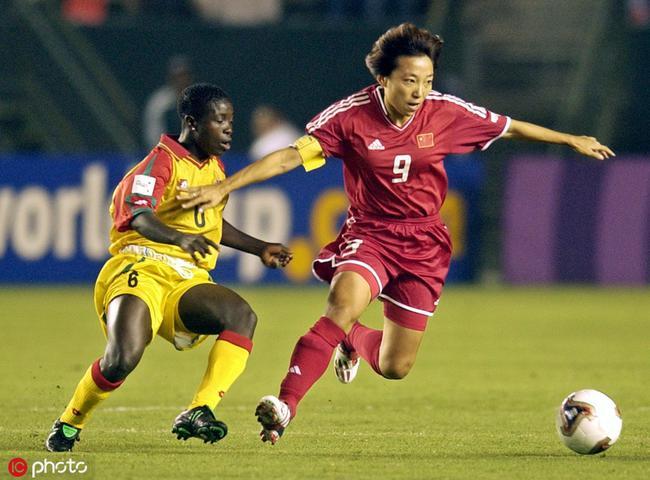 穿裙子的马拉多纳是谁,穿裙子的马拉多纳