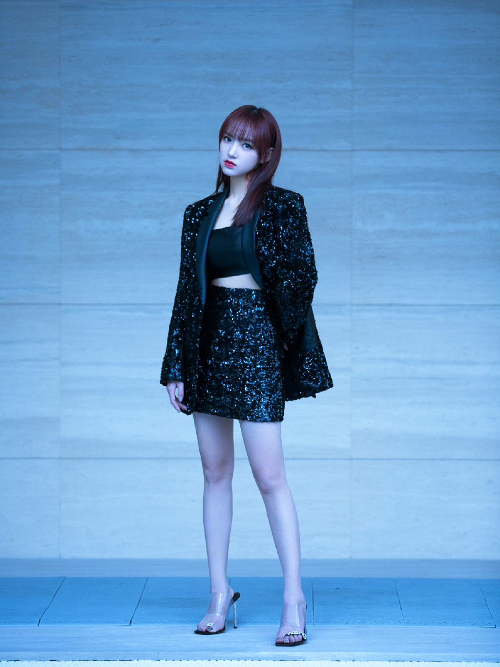 程潇的身材和lisa的身材,人间芭比lisa穿皮衣