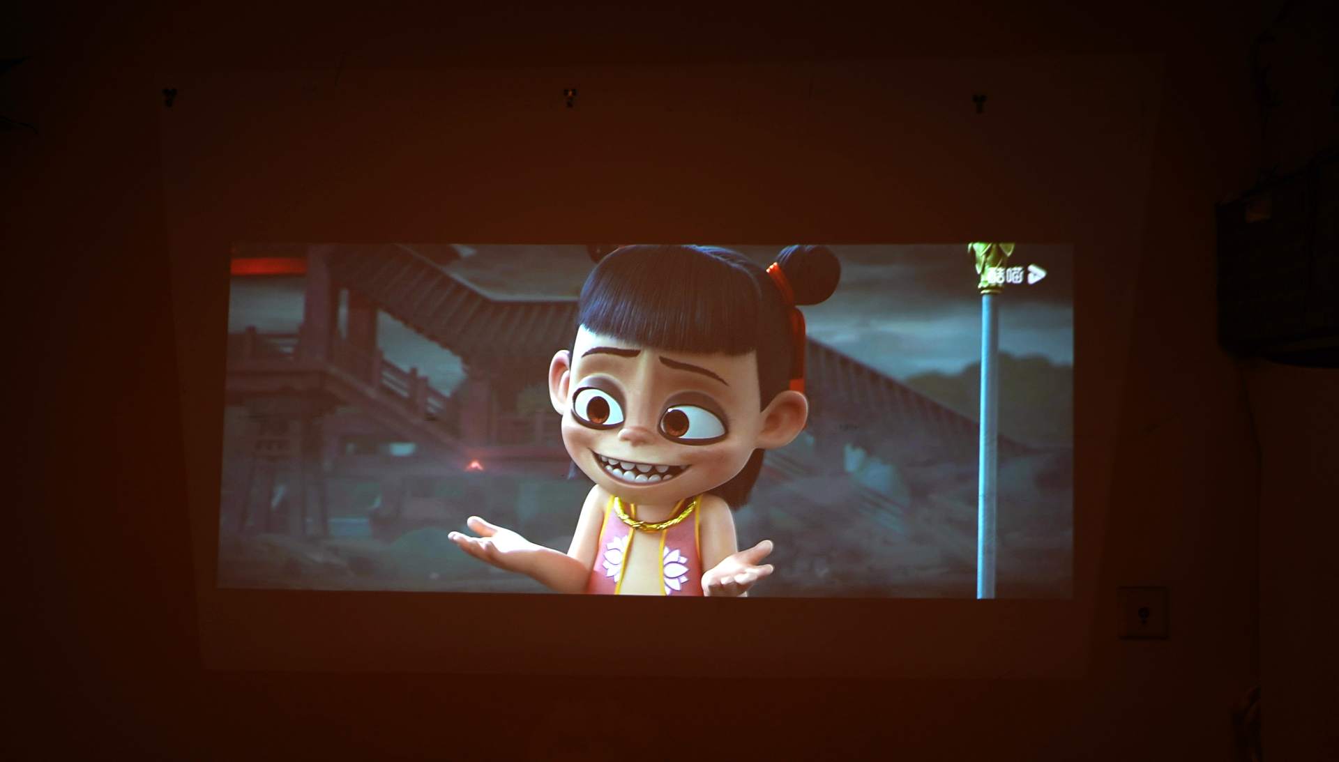 小客厅投影仪安装设计,客厅装个幕布不装投影仪