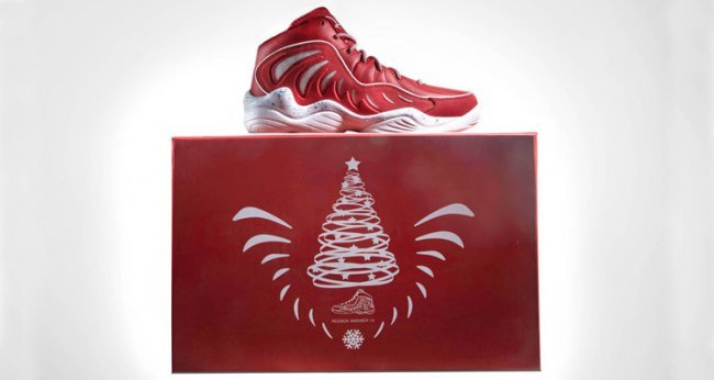 nba球员圣诞节穿什么鞋,nba球星平时穿什么鞋