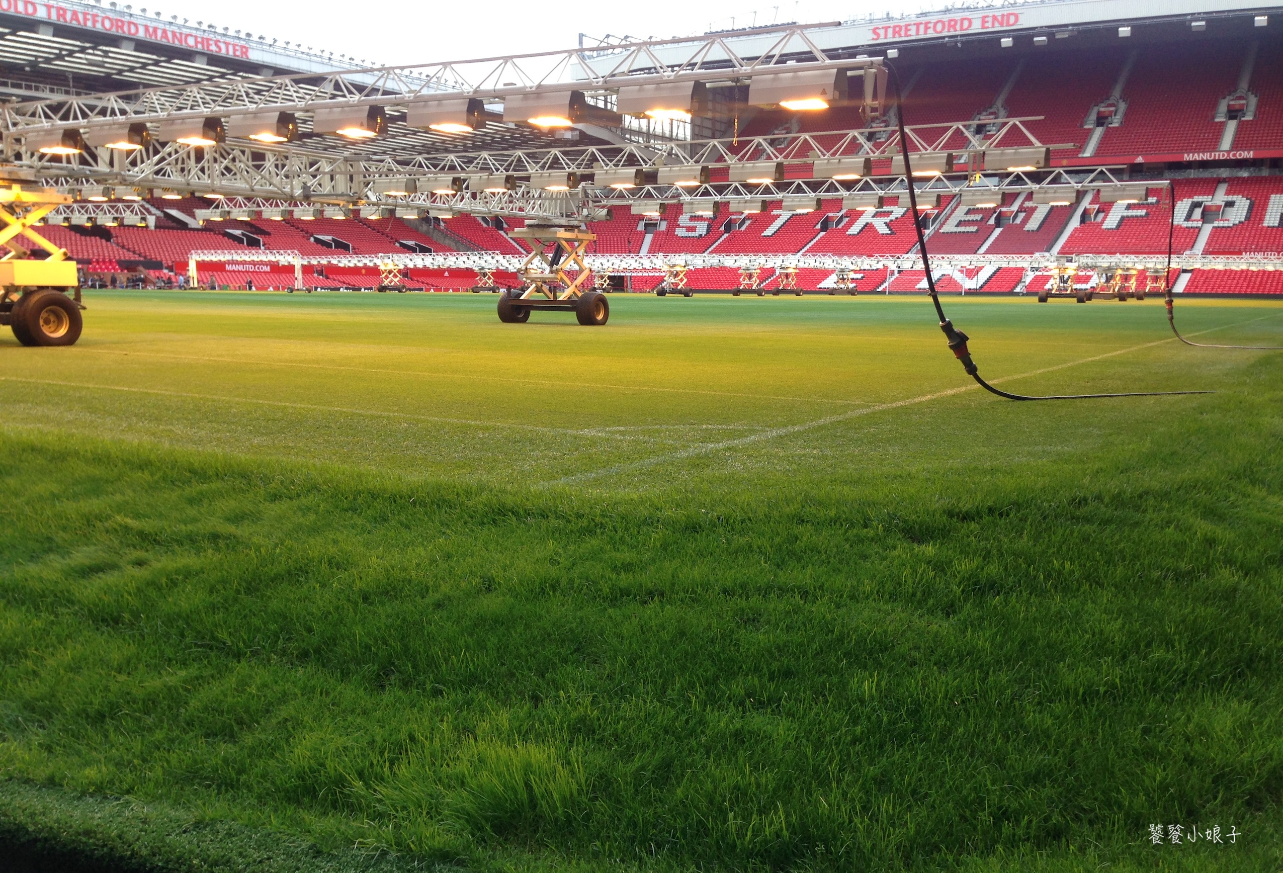 c罗重返曼联穿几号球衣,探秘更衣室