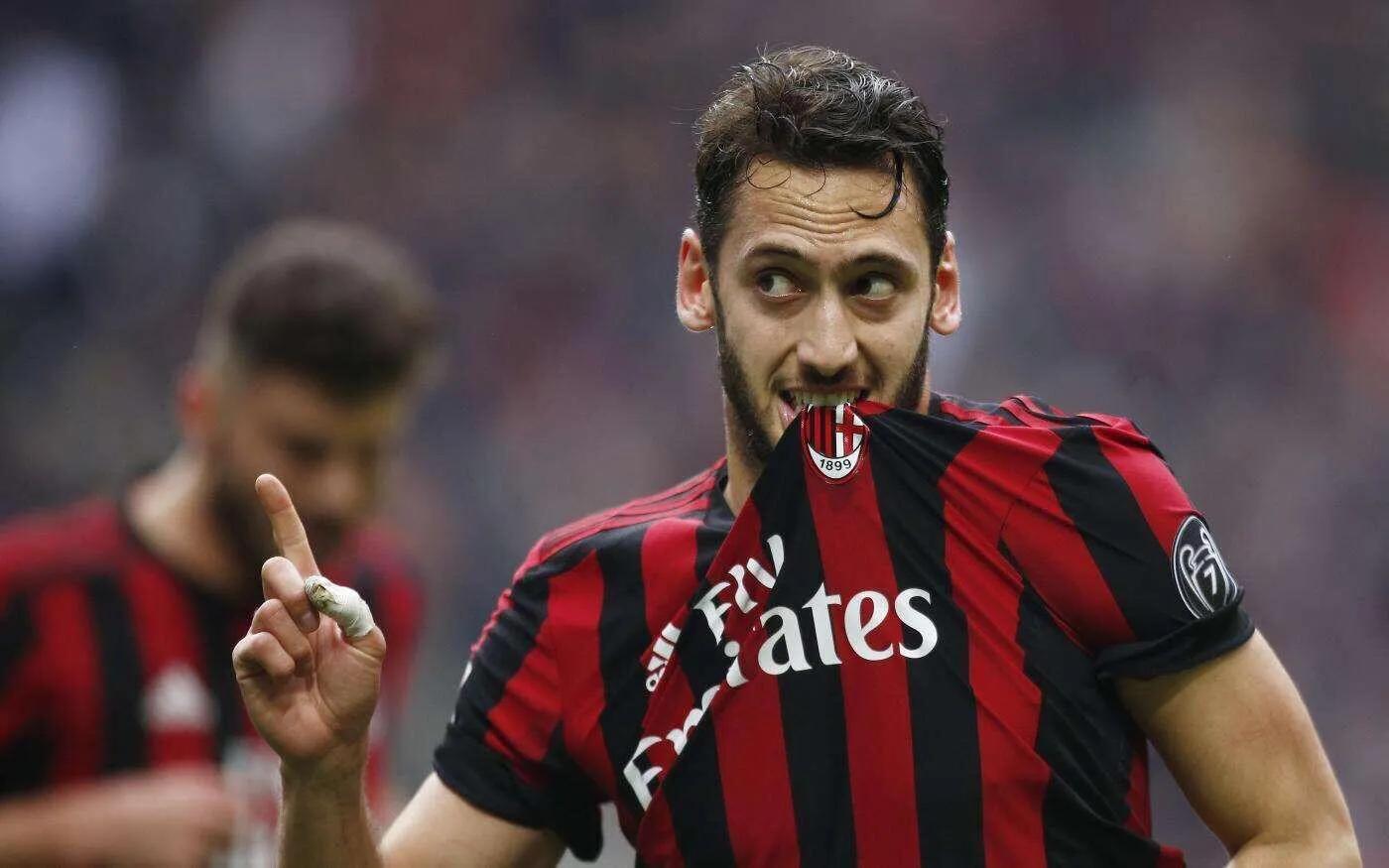 ac米兰早期来中国俱乐部的比赛,ac米兰历史最佳引援