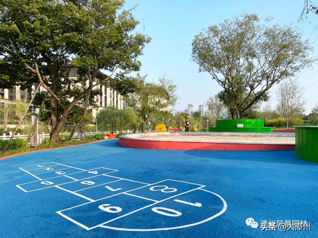 市区这8大公园“魔幻”变身！增添了游乐区、沙坑、足球场、彩绘墙....