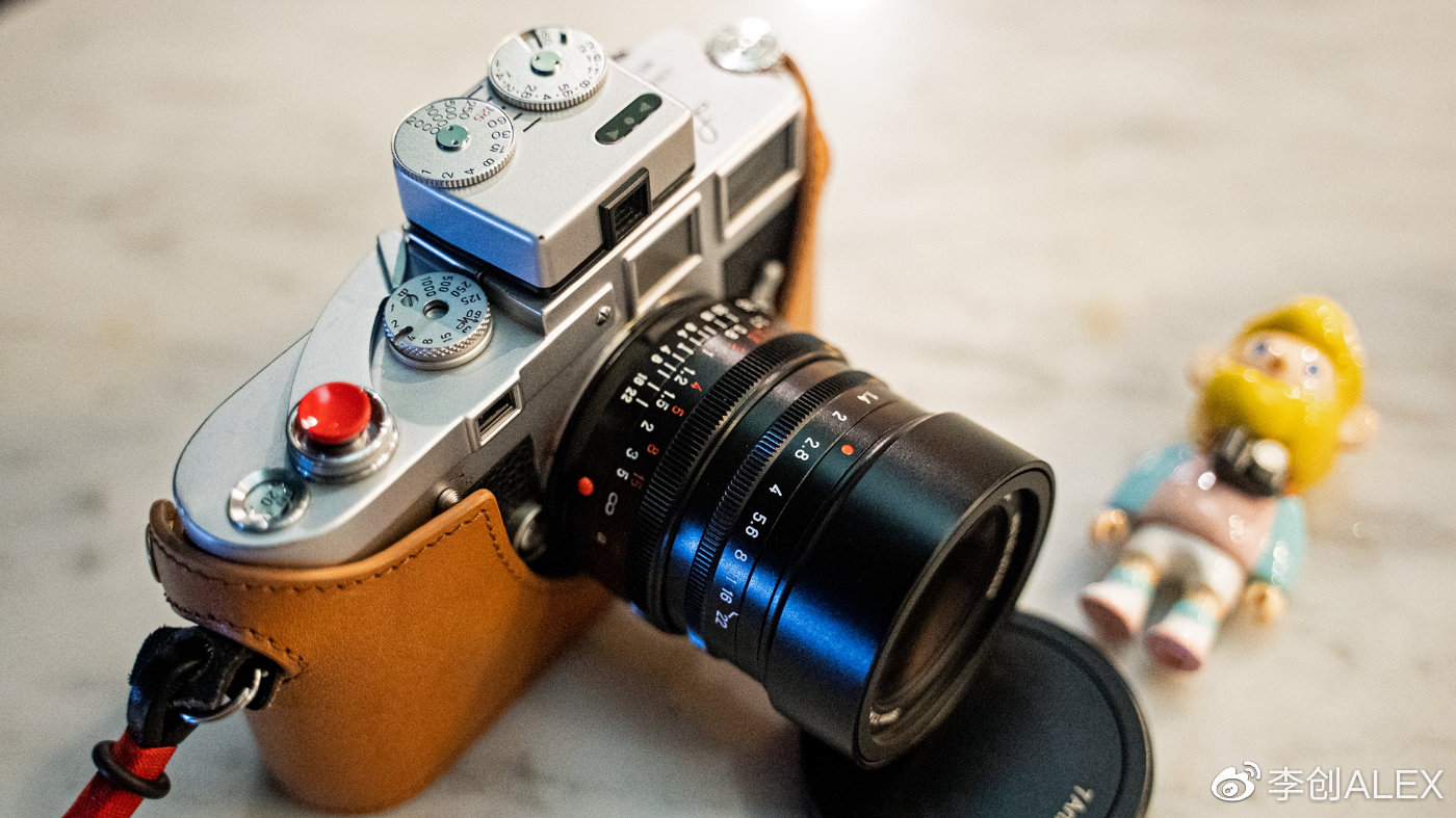 七工匠50mmf1.8镜头与55mmf1.05的区别,不到三千的旗舰机