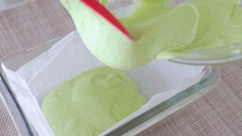 秋葵鸡蛋糕的做法宝宝辅食,山药黑芝麻蒸鸡蛋糕给宝宝吃